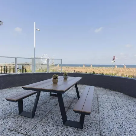 Haya Seaview - The Pier Den Haag